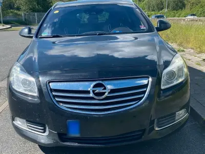 Gebraucht Opel Insignia 160 PS (117 kW) 2011 Grau Kombi