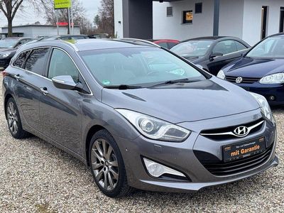 Silber Gebraucht 2014 Hyundai i40 Kombi | 9.450 € (Etwas zu teuer)