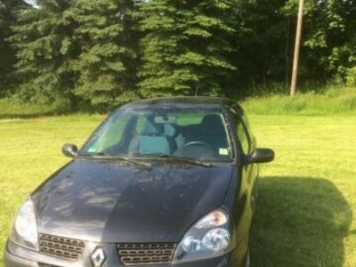 Gebraucht 03 Renault Clio 1 2 Benzin 58 Ps 1 0 Bayern Autouncle