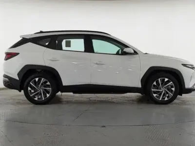 Gebraucht Hyundai Tucson 150 PS (110 kW) 2024 Weiß SUV