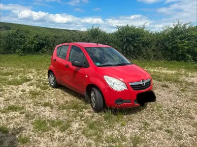 Gebraucht Opel Agila Eco 65 PS (47 kW) 2010 Rot Kleinwagen