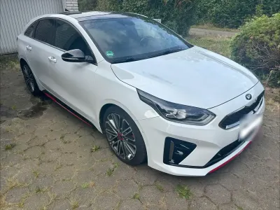 Gebraucht Kia ProCeed GT 204 PS (150 kW) 2019 Weiß Kombi