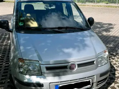 Gebraucht Fiat Panda 60 PS (44 kW) 2009 Silber Kleinwagen
