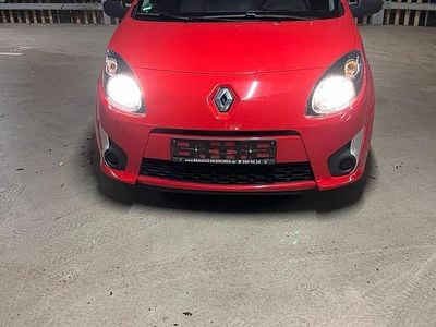 Gebraucht Renault Twingo 75 PS (55 kW) 2011 Rot Kleinwagen