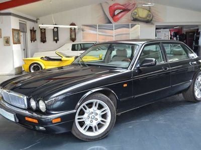 Jaguar XJ6