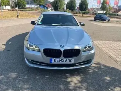 Gebraucht BMW 530 Sport Line 245 PS (180 kW) 2010 Limousine