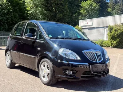 Gebraucht Lancia Musa 95 PS (69 kW) 2011 Schwarz Van / Kleinbus