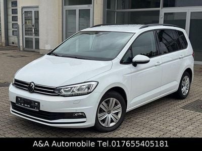 Gebraucht VW Touran Highline 150 PS (110 kW) 2023 Weiß Van / Kleinbus