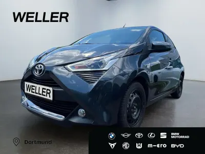 Gebraucht Toyota Aygo X-play 72 PS (52 kW) 2021 Grau Kleinwagen