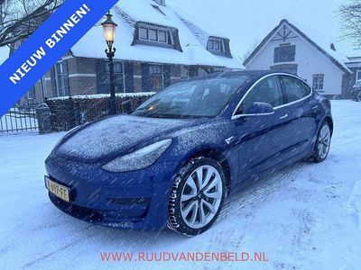 Blau Gebraucht 2020 Tesla Model 3 Standard Range Plus Limousine | 18.500 € (Fairer Preis)