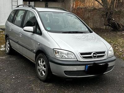 Gebraucht Opel Zafira 125 PS (91 kW) 2005 Silber Van / Kleinbus