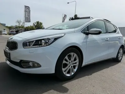 Używany Kia Ceed Spirit 128 KM (94 kW) 2012 Biały Hatchback