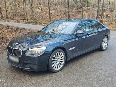 Gebraucht BMW 750 Shadowline 408 PS (300 kW) 2010 Schwarz Limousine