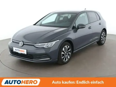 Gebraucht VW Golf VIII Active 131 PS (96 kW) 2022 Grau Limousine