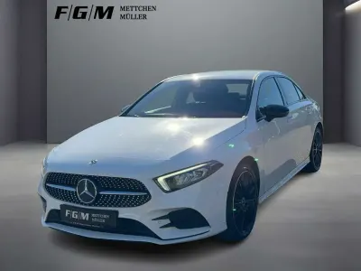 Gebraucht Mercedes A250 AMG line 218 PS (160 kW) 2022 Unilack polarweiß Limousine