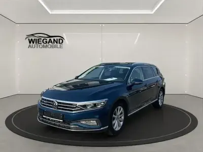 Gebraucht VW Passat Elegance 150 PS (110 kW) 2021 Blau Kombi