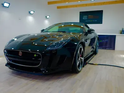 Gebraucht Jaguar F-Type R 551 PS (405 kW) 2017 Schwarz Cabrio