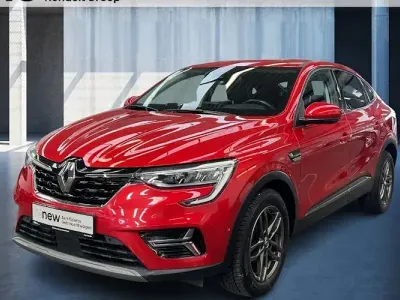 Usata Renault Arkana Intens 140 CV (102 kW) 2022 Rosso SUV