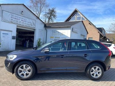 Gebraucht Volvo XC60 Momentum 220 PS (161 kW) 2015 Blau SUV