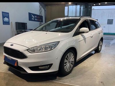 Gebraucht Ford Focus Business Edition 125 PS (91 kW) 2016 Weiß Limousine