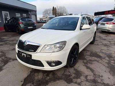 Weiß Gebraucht 2012 Skoda Octavia RS Kombi | 5.990 € (Guter Preis)