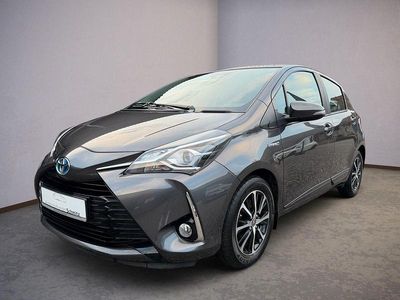 Grau Gebraucht 2017 Toyota Yaris Hybrid Comfort Kleinwagen | 14.990 € (Fairer Preis)