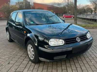 Brugt VW Golf III 75 HK (55 kW) 1998 Sort Sedan