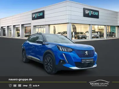 Second-hand Peugeot e-2008 GT 100 kW (136 CP) 2022 Albastru SUV