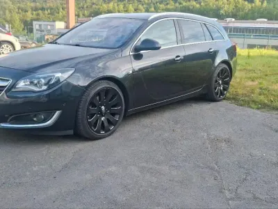 Gebraucht Opel Insignia S 163 PS (119 kW) 2014 Schwarz Kombi