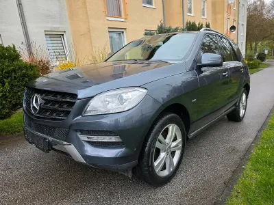 Gebraucht Mercedes ML250 204 PS (150 kW) 2012 Grau SUV