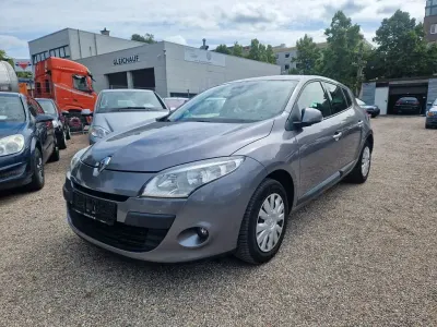 Gebraucht Renault Mégane Dynamique 110 PS (80 kW) 2009 Grau Limousine
