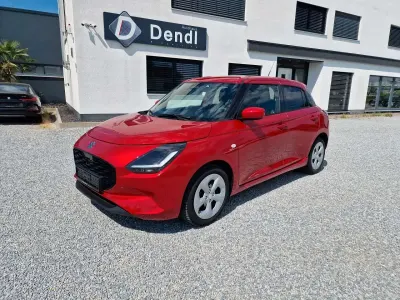 Gebraucht Suzuki Swift Comfort 83 PS (61 kW) 2025 Burning red pearl metallic Kleinwagen