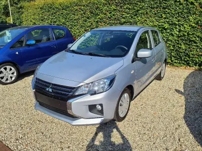 Gebraucht Mitsubishi Space Star Select 71 PS (52 kW) 2023 Silber Kleinwagen