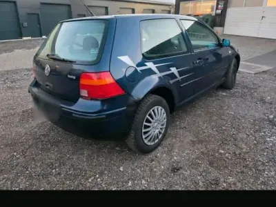 Second-hand VW Golf IV 75 CP (55 kW) 2000 Albastru Hatchback