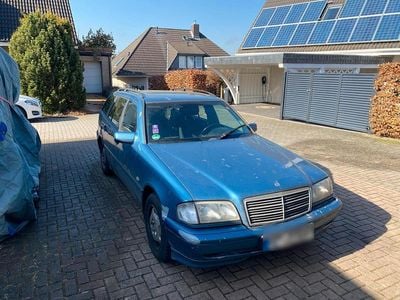 Gebraucht Mercedes C180 120 PS (88 kW) 1998 Blau Kombi