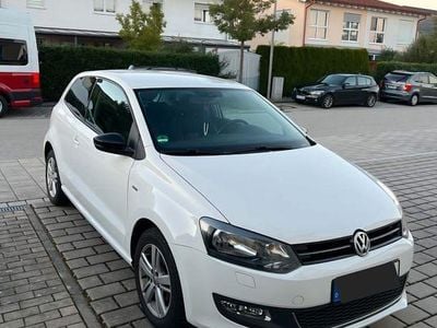 Gebraucht VW Polo Match 60 PS (44 kW) 2012 Weiß Kleinwagen