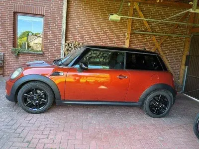 Gebraucht Mini Cooper 122 PS (89 kW) 2013 Orange Kleinwagen