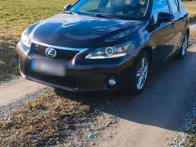 Lexus CT200h
