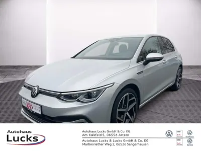 Gebraucht VW Golf VIII Style 131 PS (96 kW) 2020 Reflexsilber metallic (metallic) Limousine