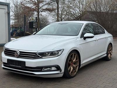 Weiß Gebraucht 2015 VW Passat Highline Limousine | 17.999 € (Guter Preis)