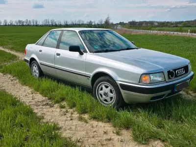Gebraucht Audi 80 115 PS (84 kW) 1992 Silber Limousine