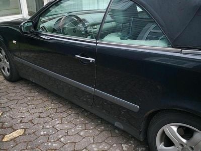 Mercedes CLK230