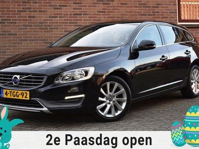 Gebraucht Volvo V60 Momentum 181 PS (133 kW) 2014 Schwarz Kombi