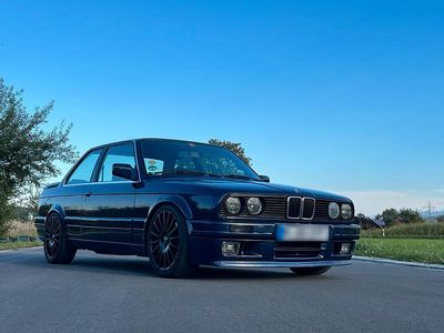 Second-hand BMW 325 Sport Line 321 CP (236 kW) 1987 Albastru Berlinǎ