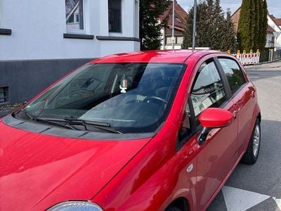 Gebraucht Fiat Punto Dynamic 77 PS (56 kW) 2009 Rot Kleinwagen