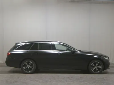 Gebraucht Mercedes E220 Avantgarde 220 PS (161 kW) 2023 Schwarz Kombi