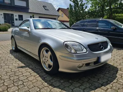 Gebraucht Mercedes SLK320 218 PS (160 kW) 2000 Silber Cabrio
