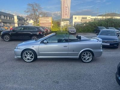 Usata Opel Astra Edition 147 CV (108 kW) 2003 Argento Cabrio