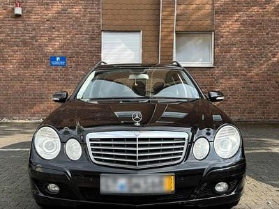 Mercedes E220