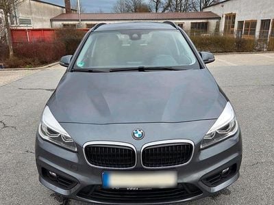 Gebraucht BMW 218 Advantage 136 PS (100 kW) 2018 Grau Kombi